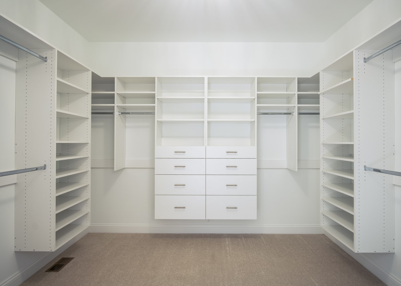 Pantry & Closets - New Home Construction
